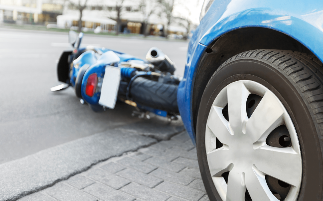 Legal Challenges & Considerations – Motorcycle vs Car Collisions