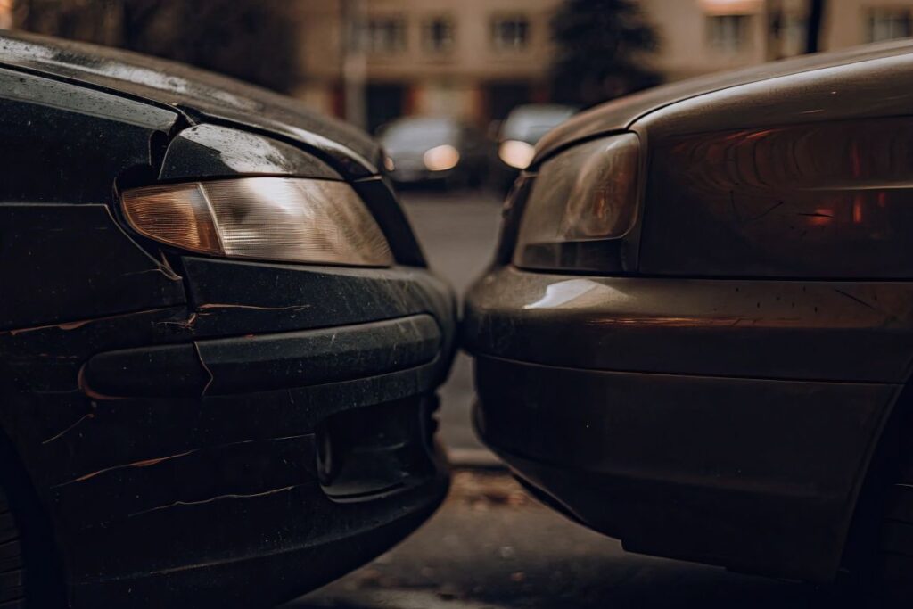 Blog Do You Have a Case? Minor Vehicle Damage But Serious Injuries in Memphis Alders Lewellyn Law Firm