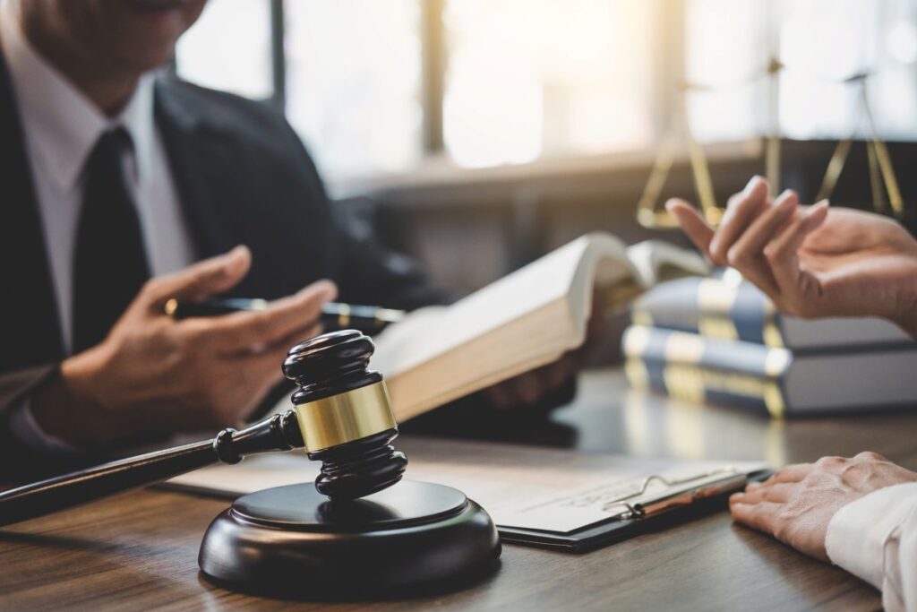 Blog How Injury Claims Change When Suing a Business vs. an Individual in Memphis Alders Lewellyn Law Firm